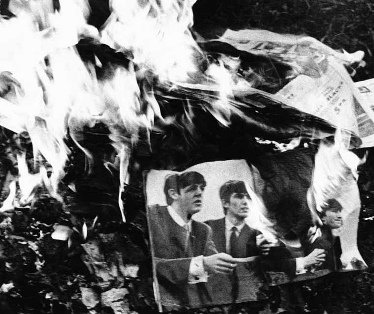 321 3 verbranding foto Beatles